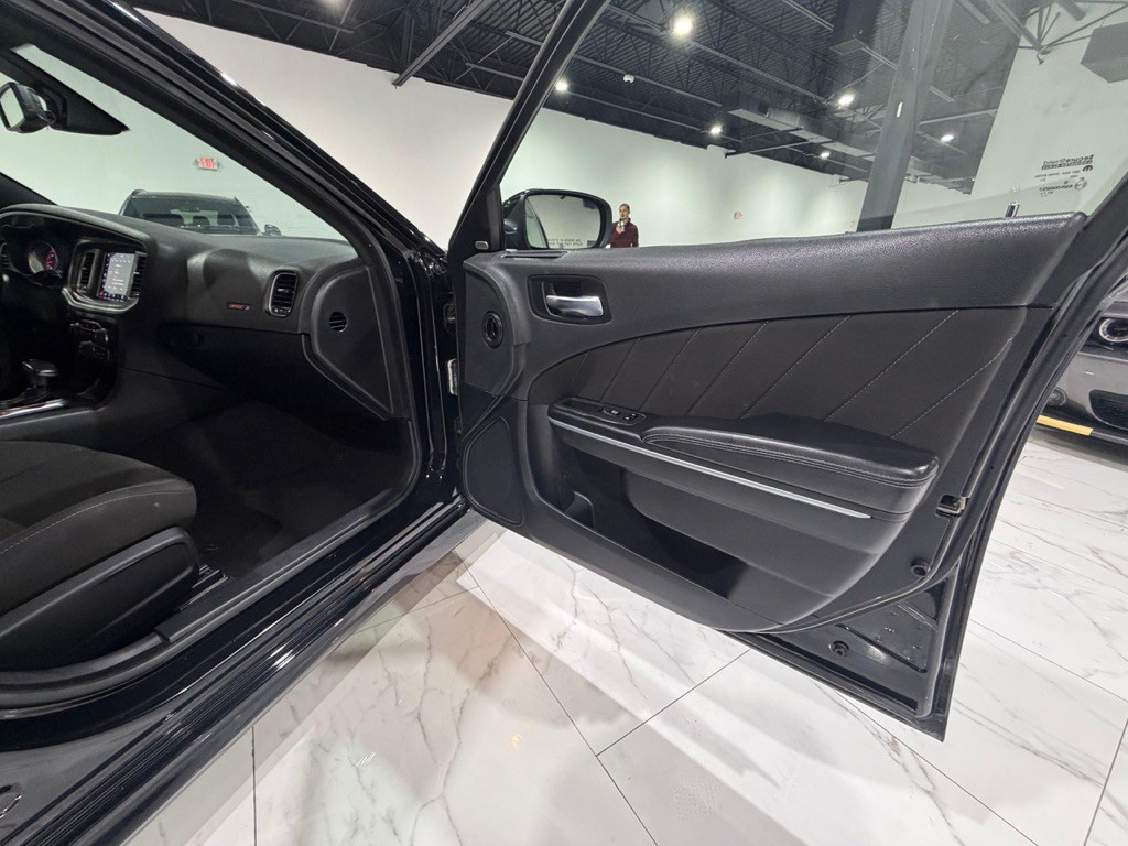 2021 Dodge Charger Image 13