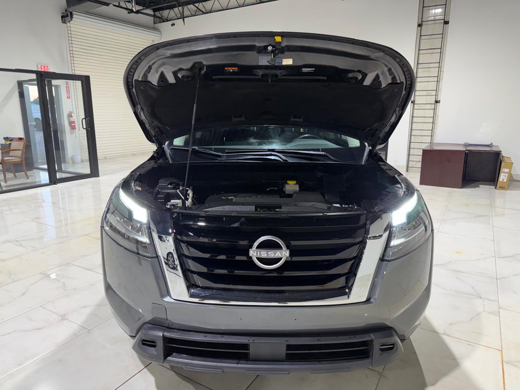 2022 Nissan Pathfinder Image 3