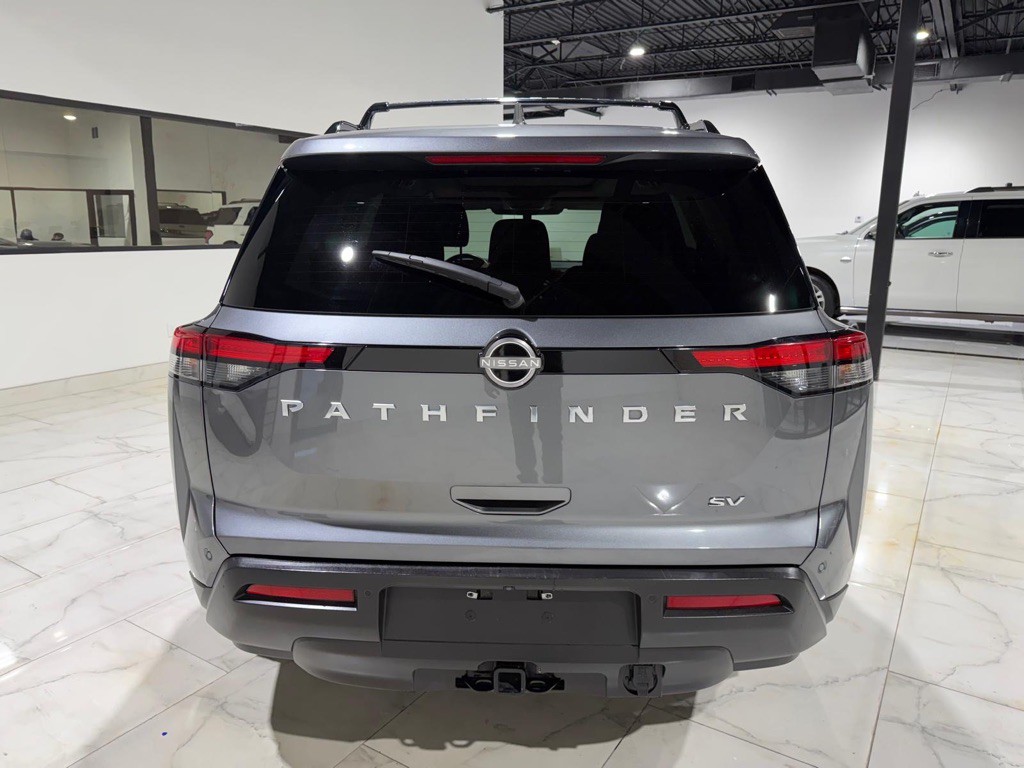 2022 Nissan Pathfinder Image 8
