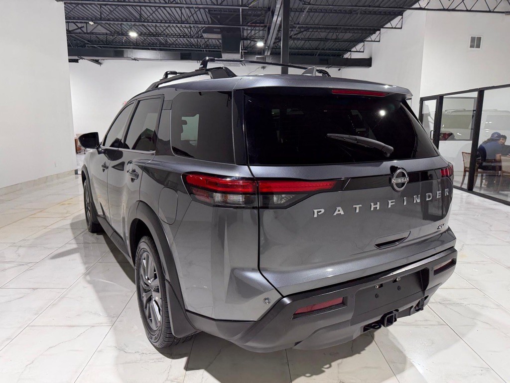 2022 Nissan Pathfinder Image 9