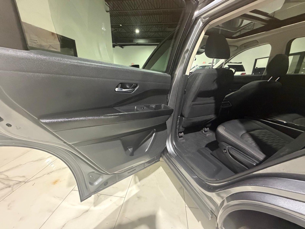 2022 Nissan Pathfinder Image 10