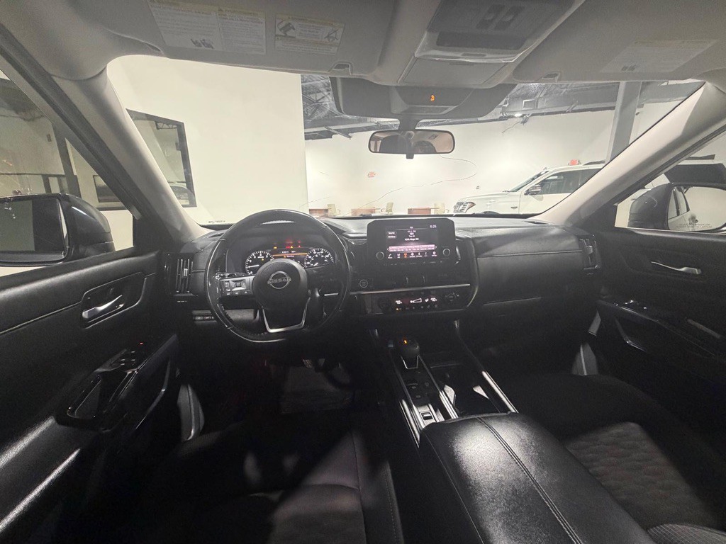 2022 Nissan Pathfinder Image 13