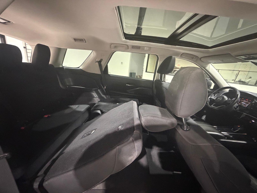 2022 Nissan Pathfinder Image 16
