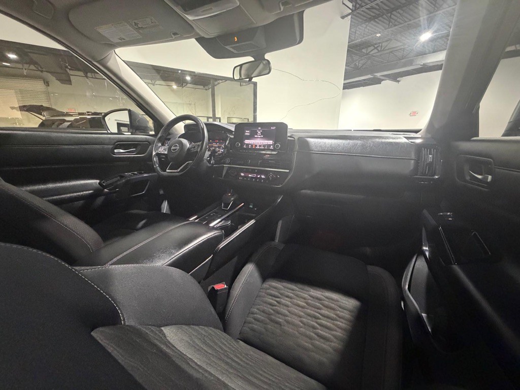 2022 Nissan Pathfinder Image 21