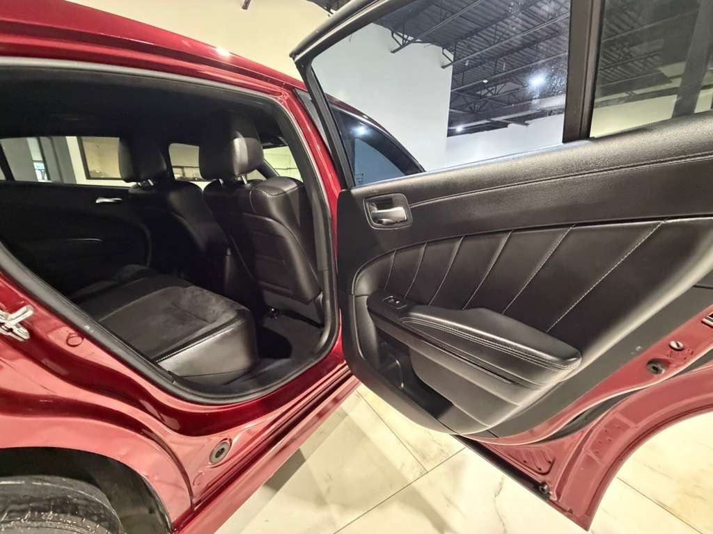 2021 Dodge Charger Image 29