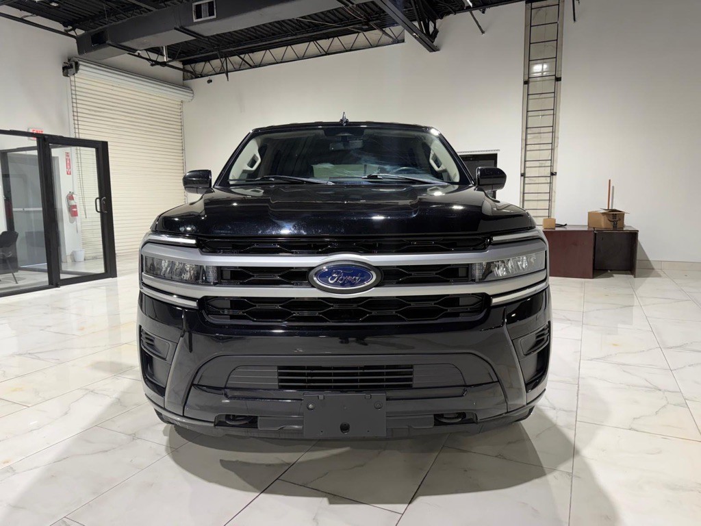 2022 Ford Expedition Image 2