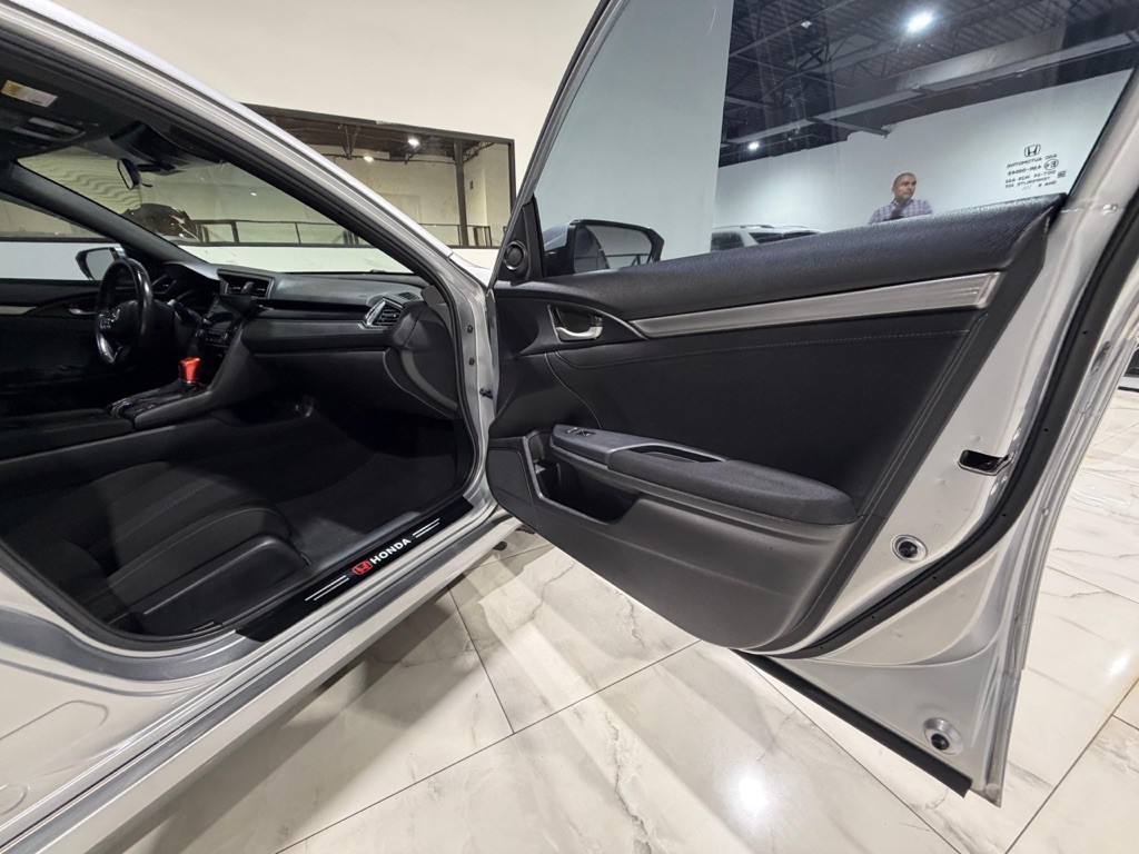 2020 Honda Civic Image 17