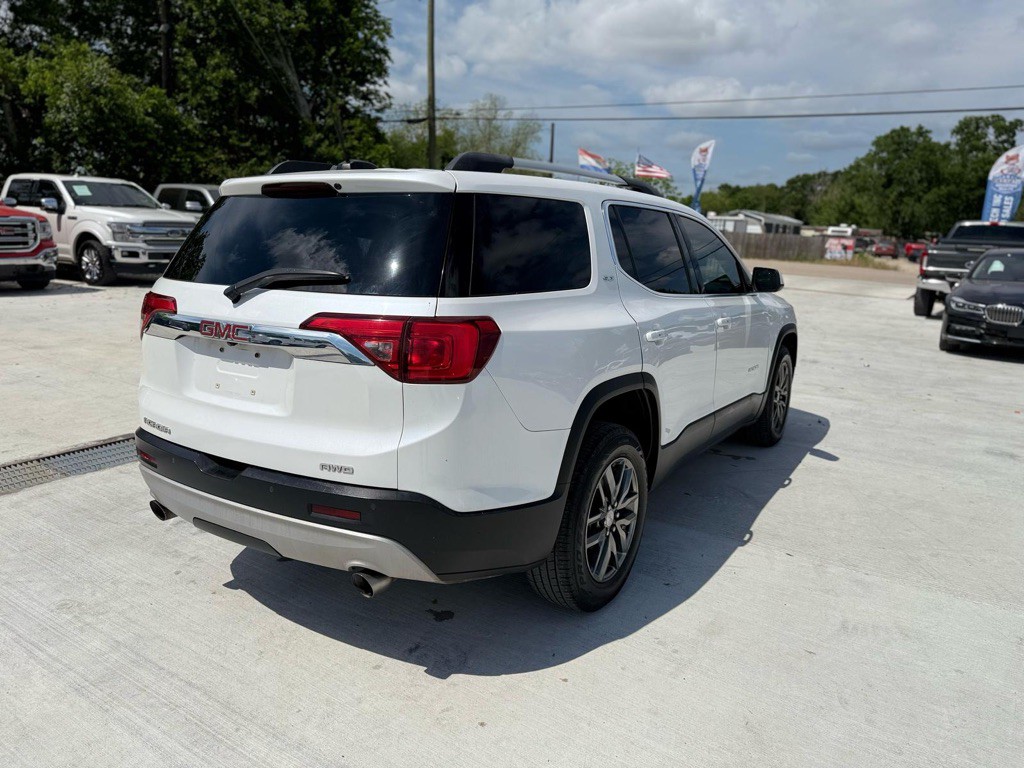 2018 GMC Acadia Image 9