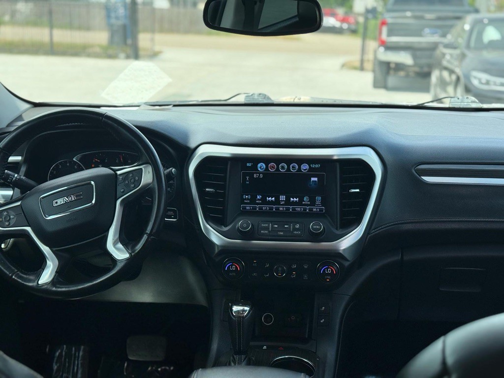 2018 GMC Acadia Image 10