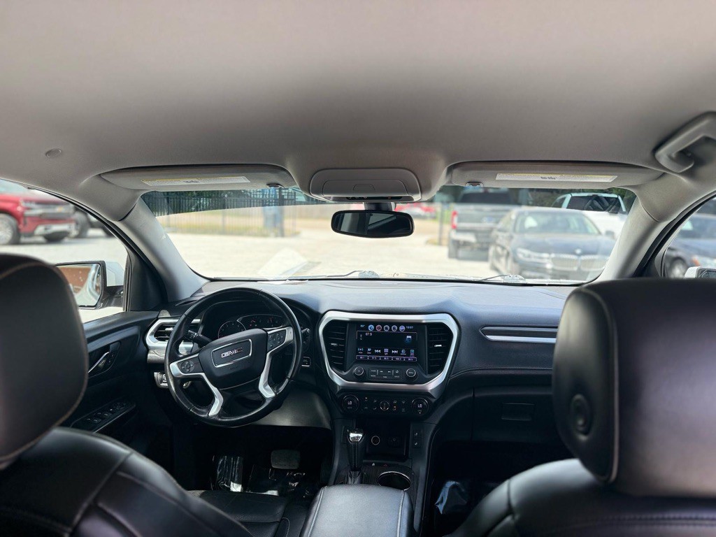 2018 GMC Acadia Image 11