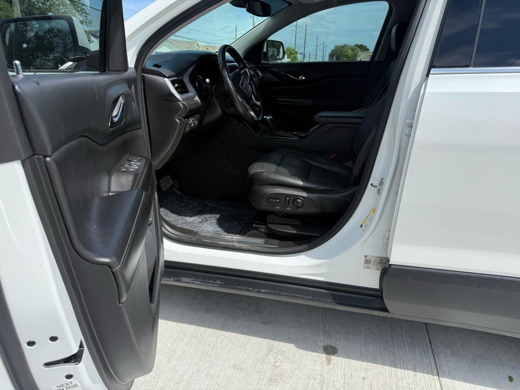 2018 GMC Acadia Image 14