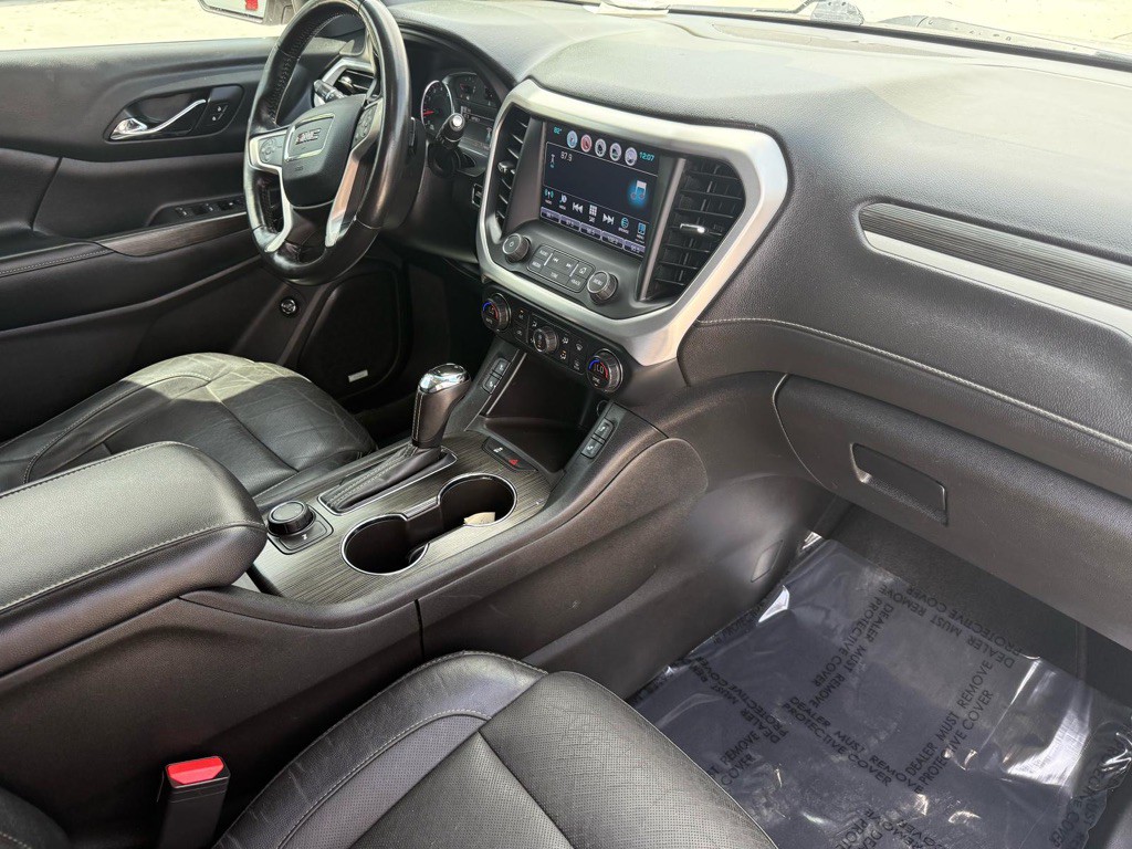 2018 GMC Acadia Image 16