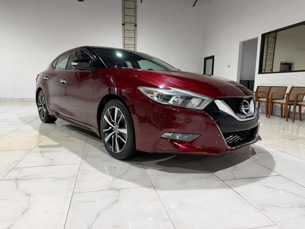 2017 Nissan Maxima Image 3