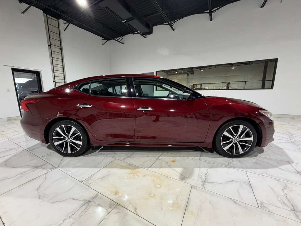 2017 Nissan Maxima Image 4