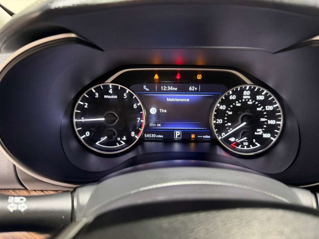 2017 Nissan Maxima Image 19