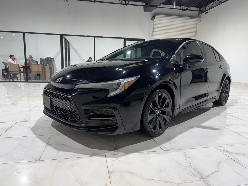 2024 Toyota Corolla Image 1