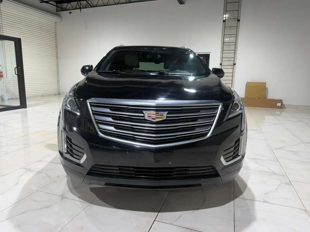 2018 Cadillac XT5 Image 2