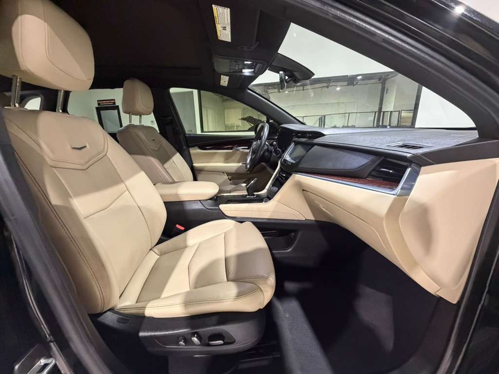 2018 Cadillac XT5 Image 15