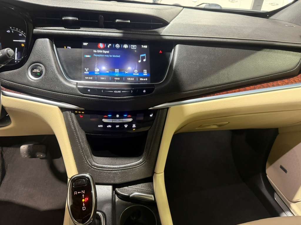 2018 Cadillac XT5 Image 16