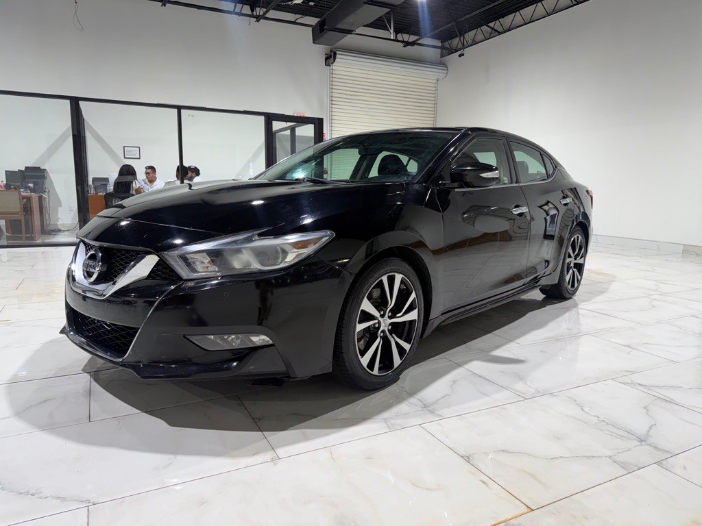 2018 Nissan Maxima Image 1