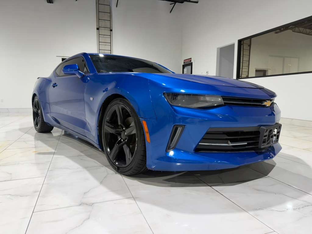 2018 Chevrolet Camaro Image 3