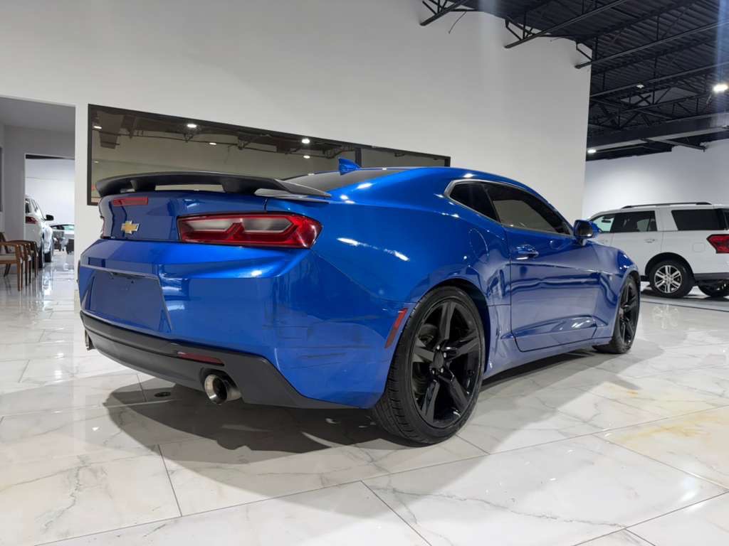 2018 Chevrolet Camaro Image 6