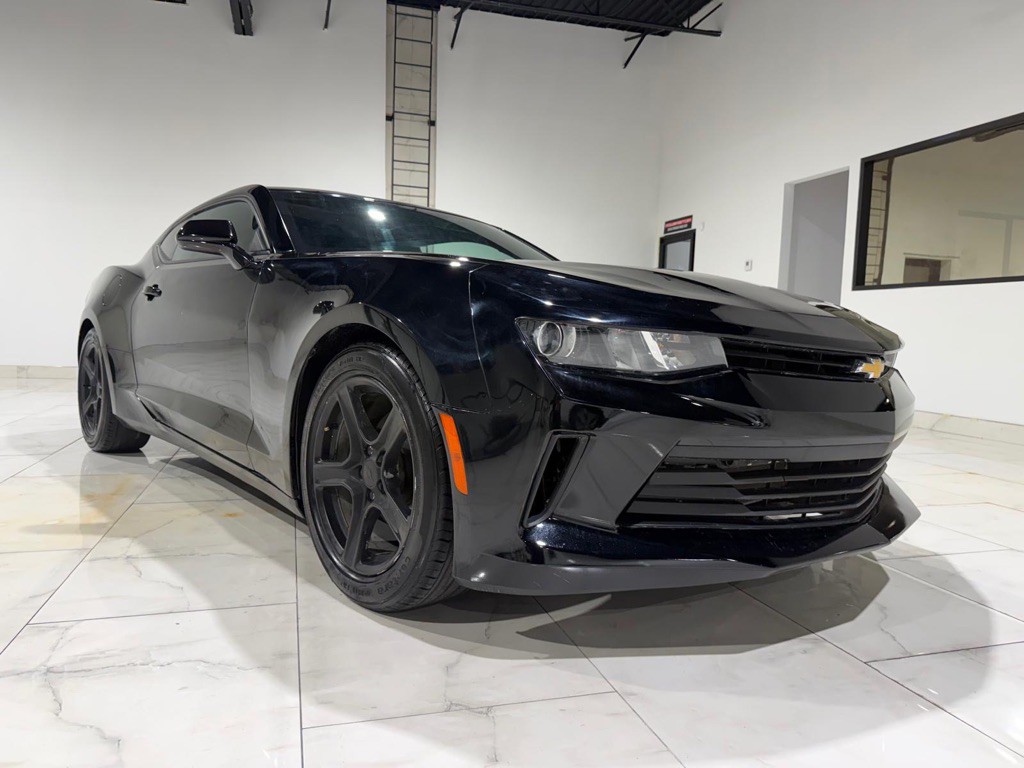2017 Chevrolet Camaro Image 4