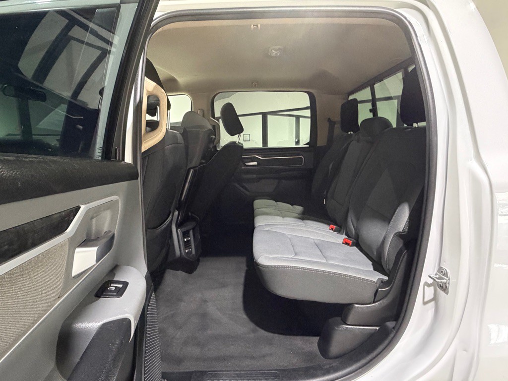 2020 RAM 1500 Image 16