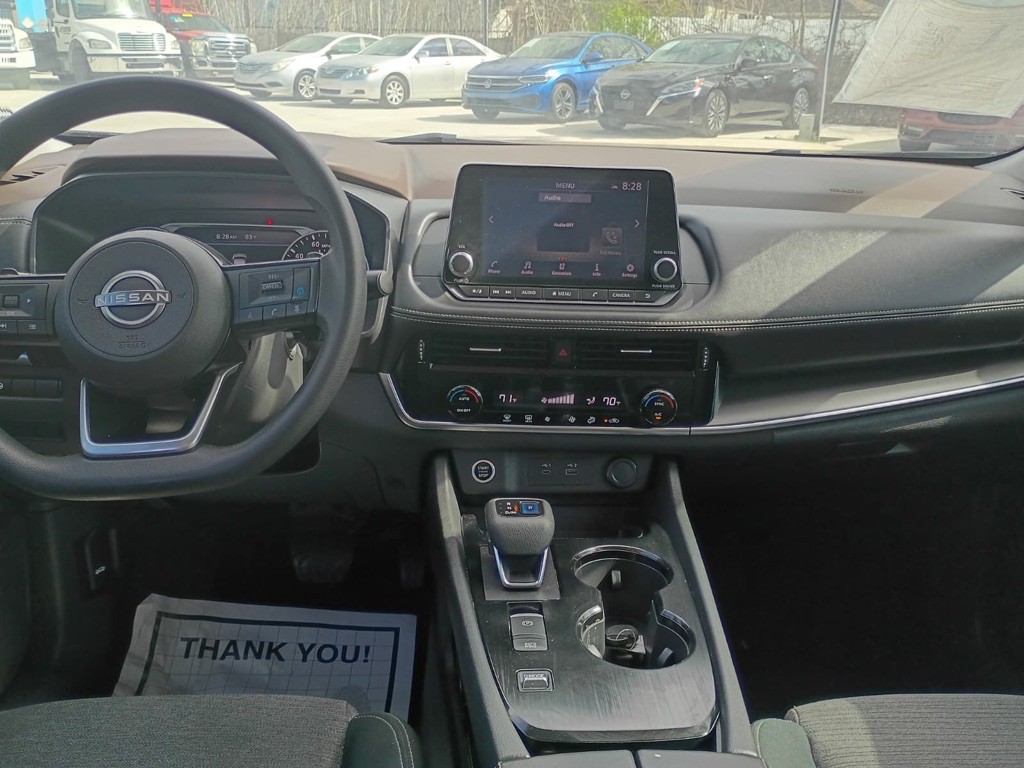 2022 Nissan Rogue Image 16