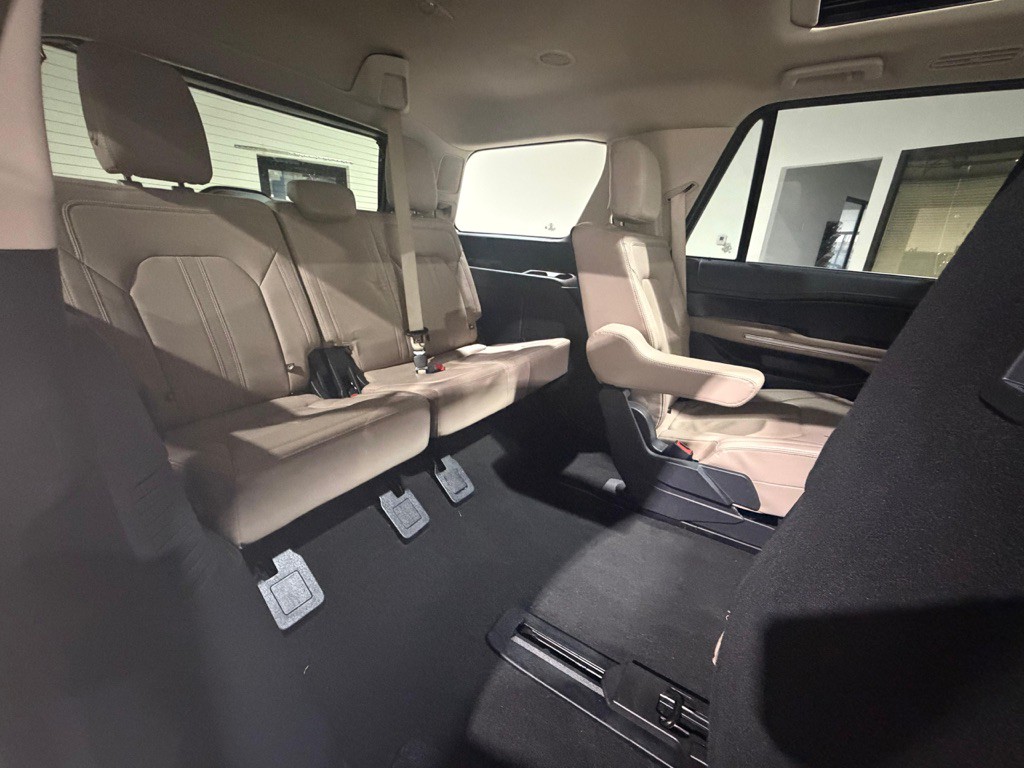 2024 Ford Expedition Image 12