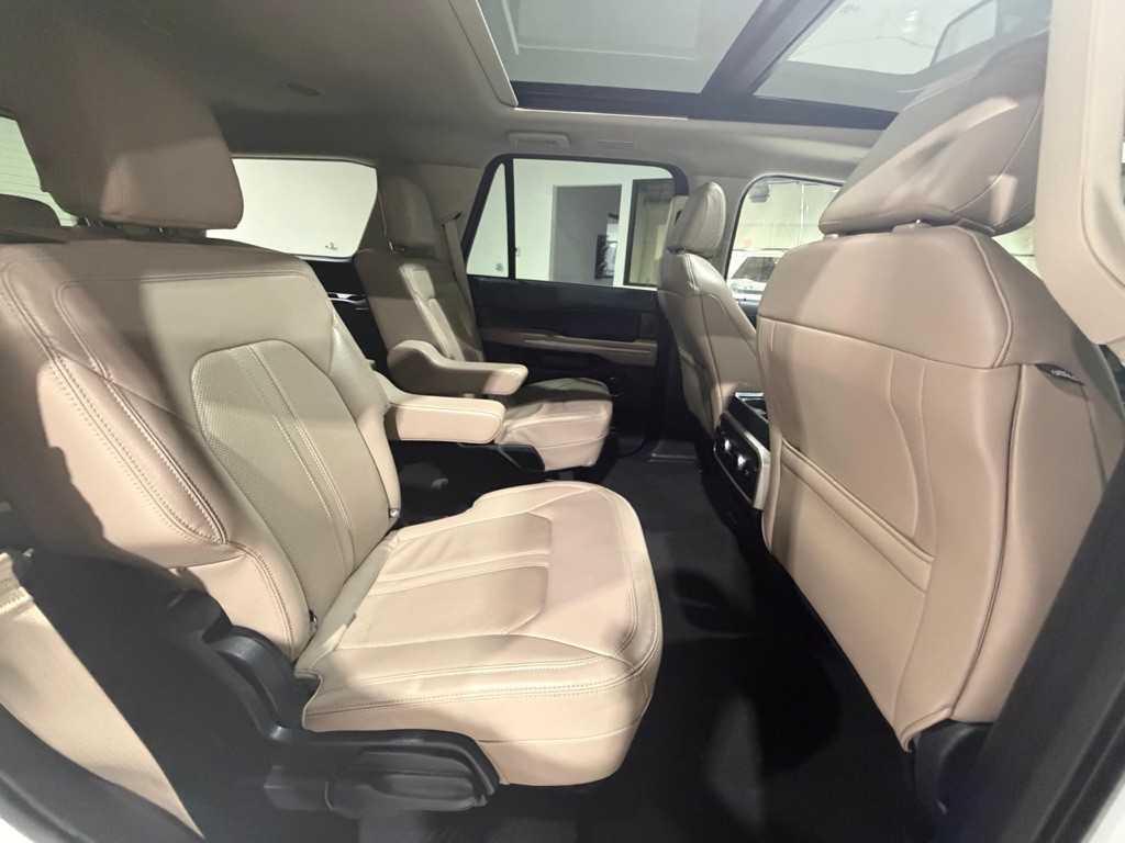 2024 Ford Expedition Image 13