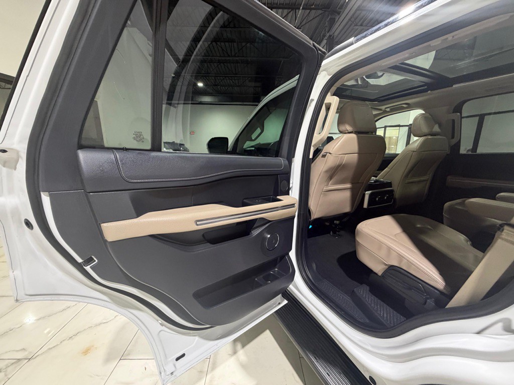 2024 Ford Expedition Image 17