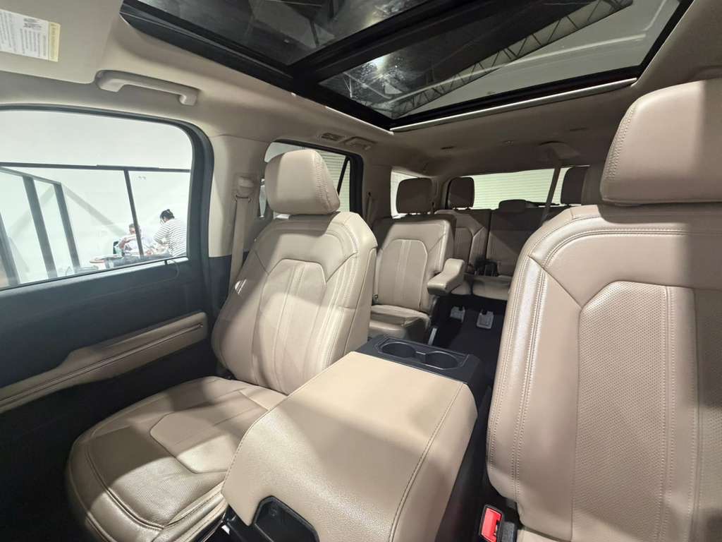 2024 Ford Expedition Image 35