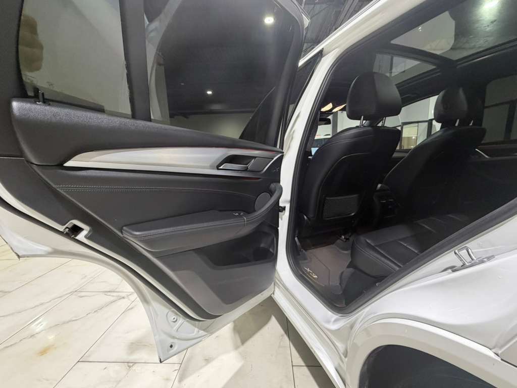 2019 BMW X3 Image 31