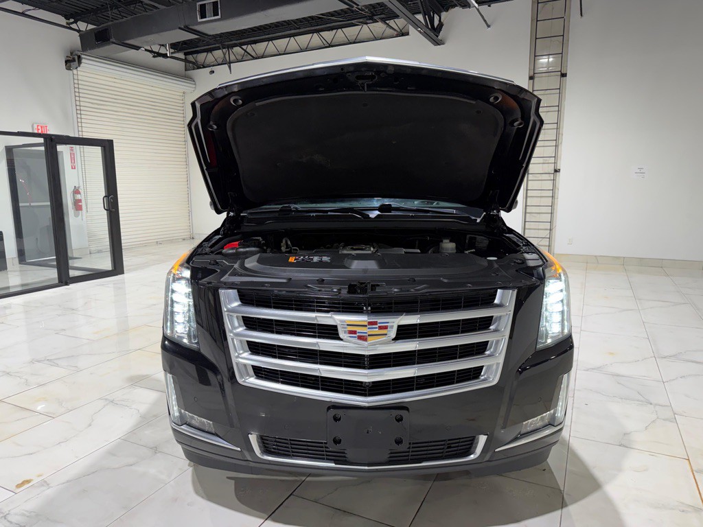 2018 Cadillac Escalade Image 41