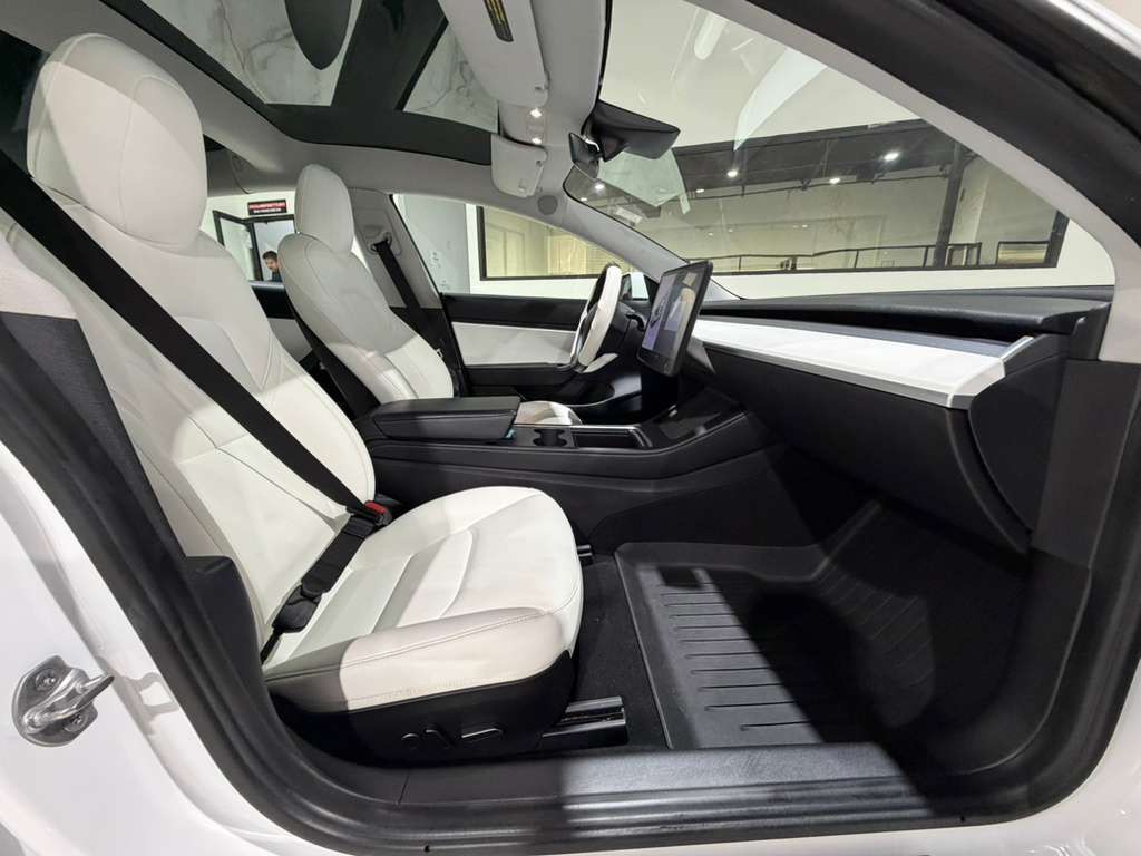 2021 Tesla Model 3 Image 14