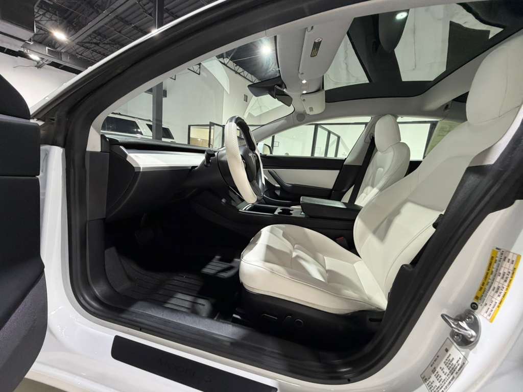 2021 Tesla Model 3 Image 23