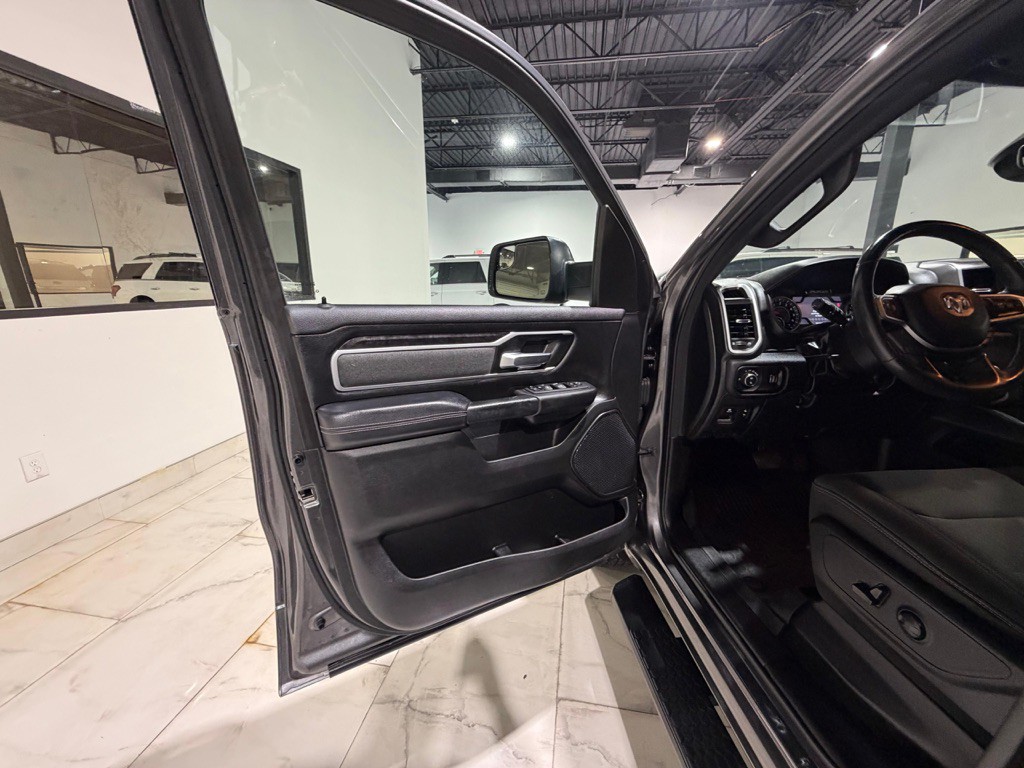 2022 RAM 1500 Image 9