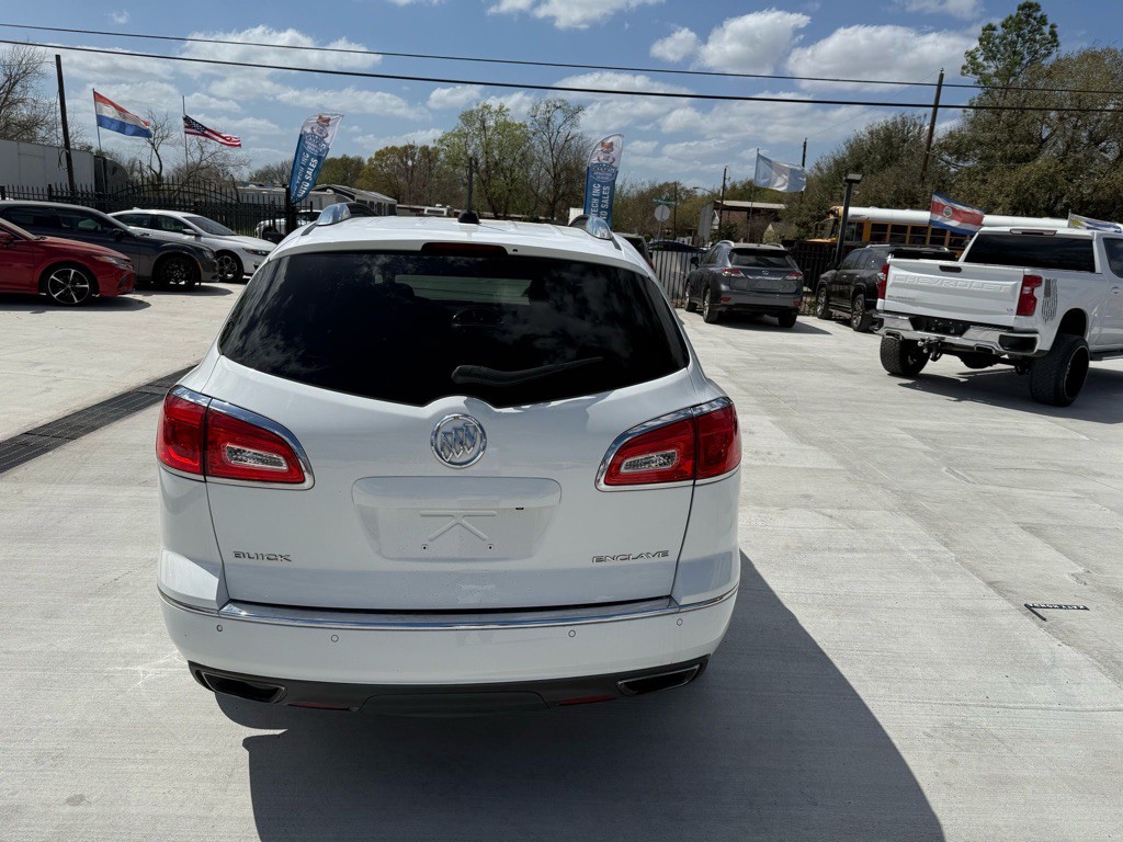 2016 Buick Enclave Image 8