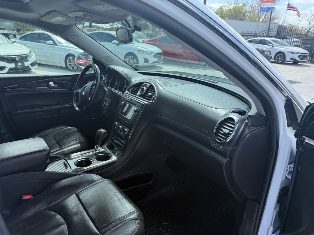 2016 Buick Enclave Image 14