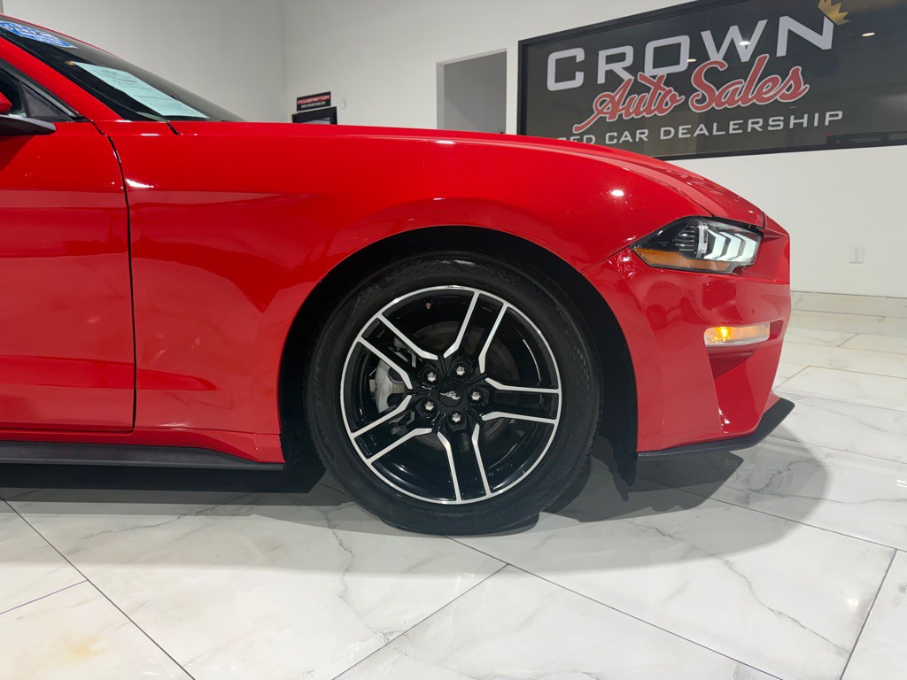 2022 Ford Mustang Image 7