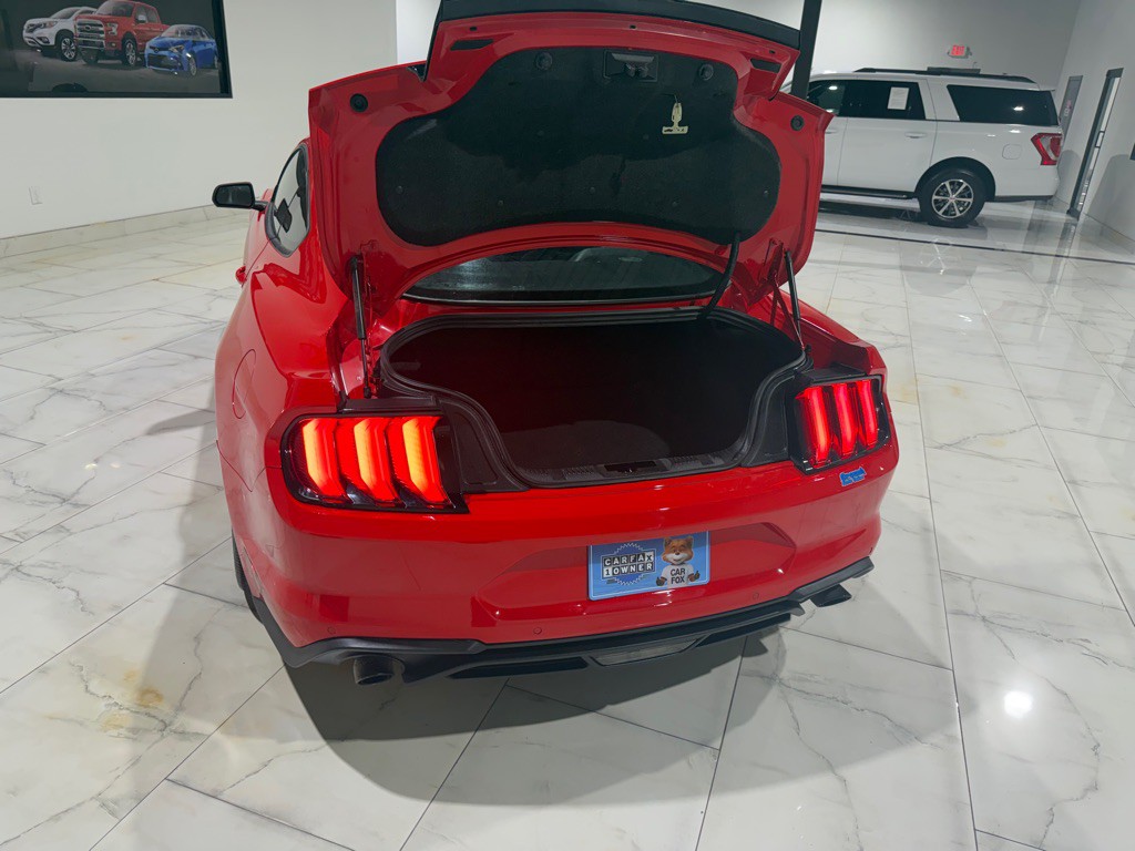 2022 Ford Mustang Image 13