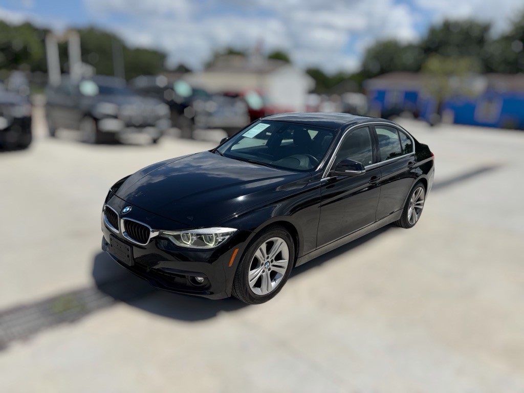 2018 BMW 3 Series Image 1