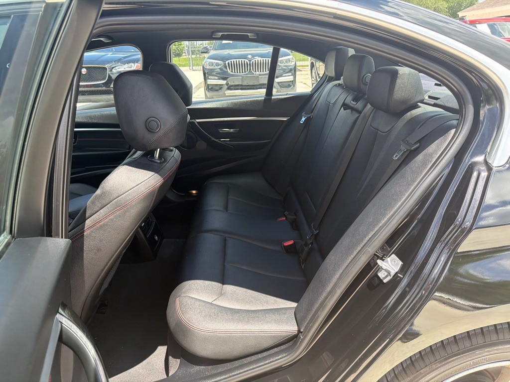 2018 BMW 3 Series Image 14