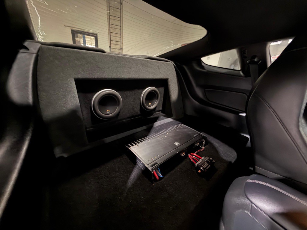 2022 Ford Mustang Image 12