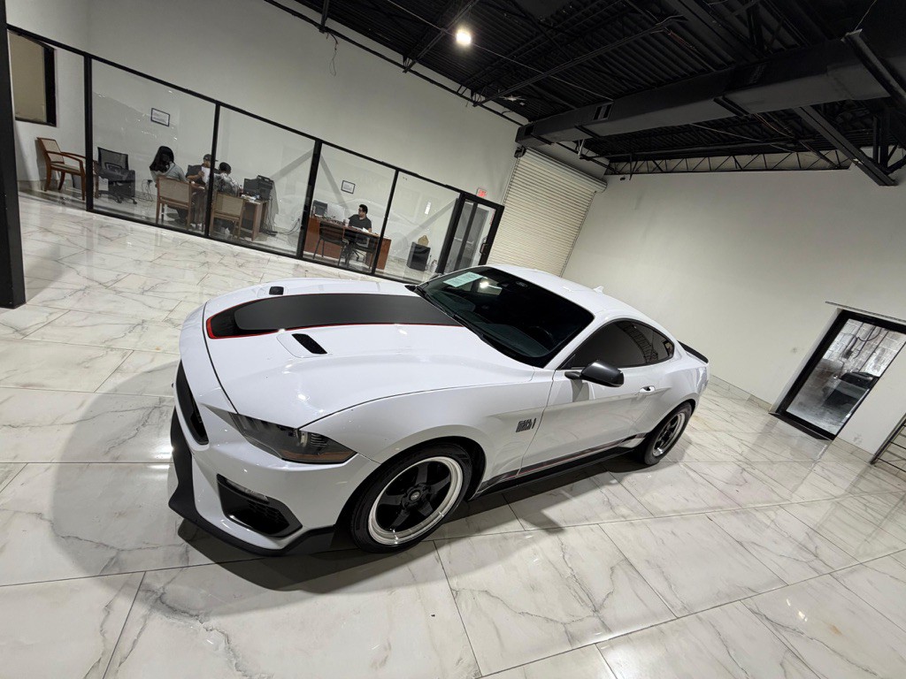 2022 Ford Mustang Image 17