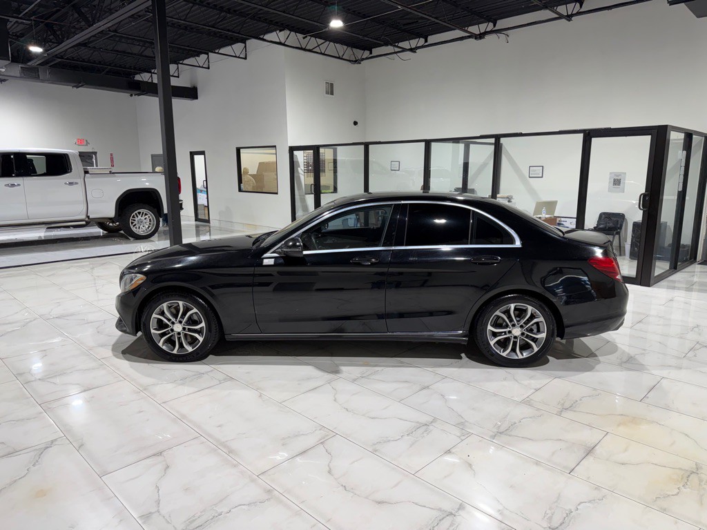 2016 Mercedes-Benz C-Class Image 7