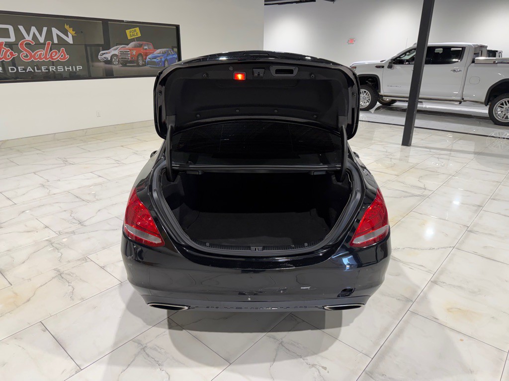 2016 Mercedes-Benz C-Class Image 11