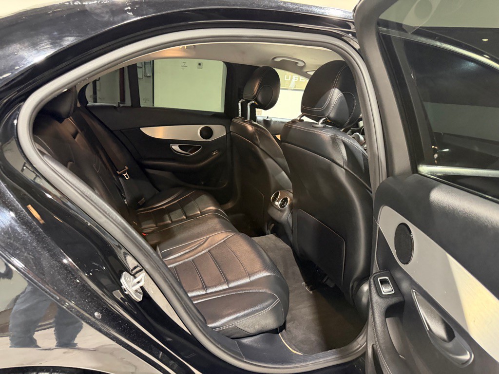 2016 Mercedes-Benz C-Class Image 13