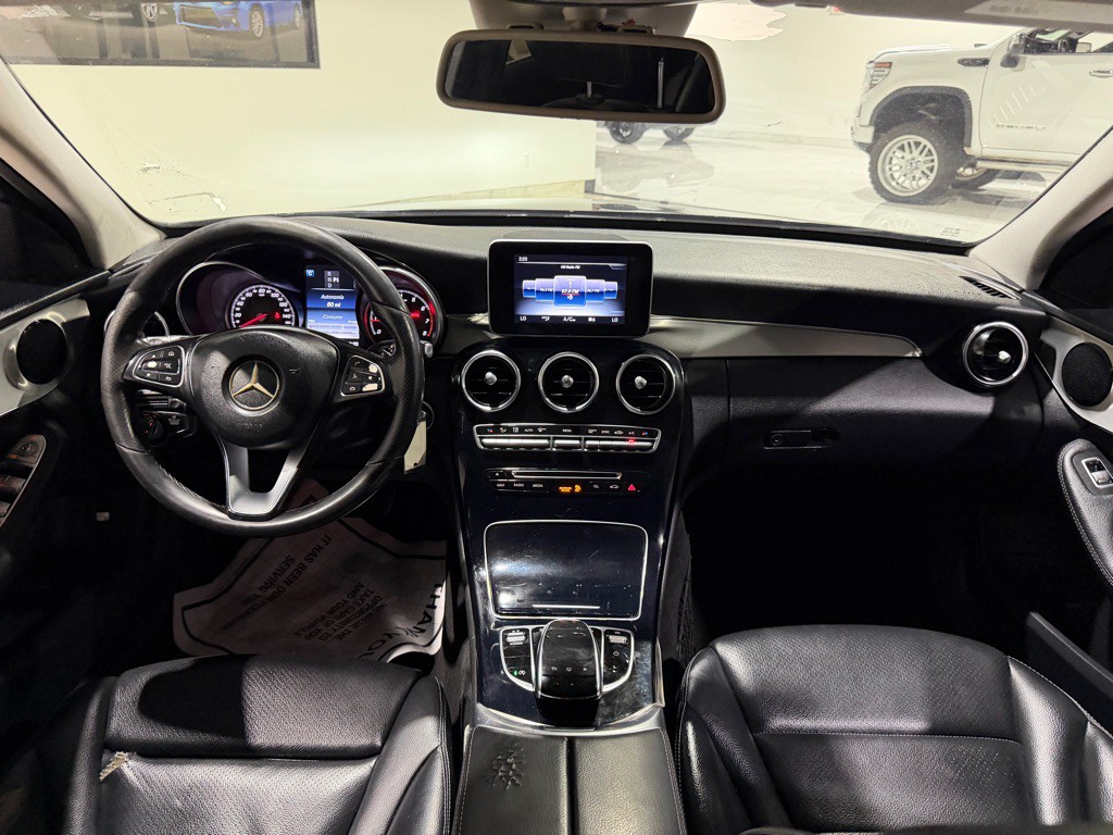 2016 Mercedes-Benz C-Class Image 19